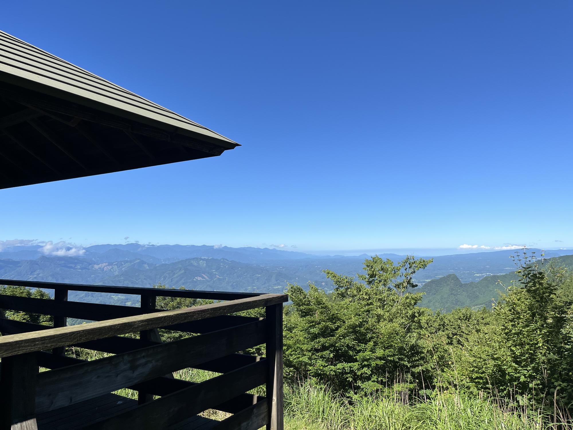 （宿泊者以外の利用可能）四季見原すこやかの森キャンプ場内にあるバレルサウナ