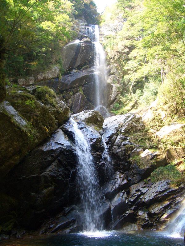 竜ヶ岩の滝を撮影した写真